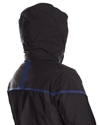 schwarze Jacke von Helly Hansen