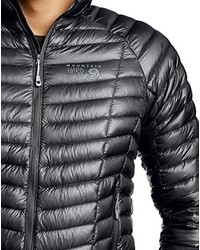 schwarze Jacke von Mountain Hardwear