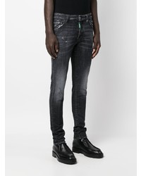 schwarze Jeans mit Destroyed-Effekten von DSQUARED2