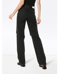 schwarze Jeans mit Destroyed-Effekten von RE/DONE