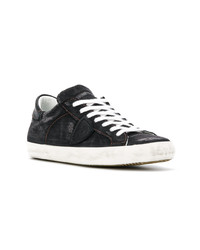 schwarze Jeans niedrige Sneakers von Philippe Model