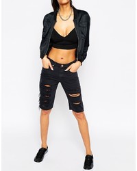 schwarze Jeansshorts mit Destroyed-Effekten von Asos