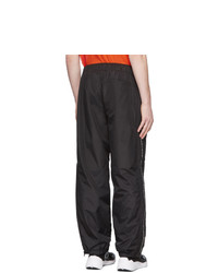 schwarze Jogginghose von McQ Alexander McQueen