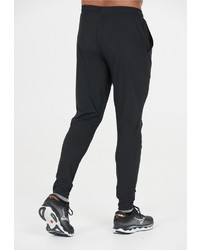 schwarze Jogginghose von Virtus