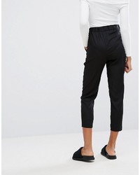 schwarze Karottenhose von Monki