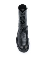schwarze klobige flache Stiefel mit einer Schnürung aus Leder von Ann Demeulemeester