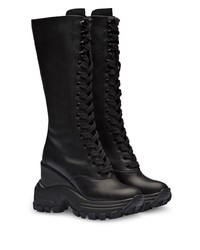 schwarze klobige Leder mittelalte Stiefel von Miu Miu