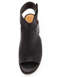 schwarze klobige Leder Sandaletten von Coclico