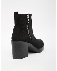 schwarze klobige Stiefeletten von Asos