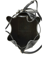 schwarze Leder Beuteltasche von Nina Ricci
