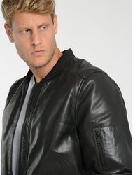 schwarze Leder Bomberjacke von Maze