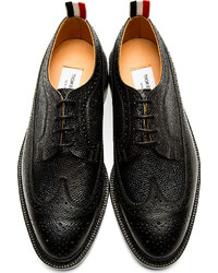 schwarze Leder Brogues von Thom Browne