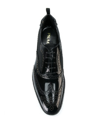 schwarze Leder Brogues von Prada