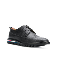 schwarze Leder Brogues von Thom Browne