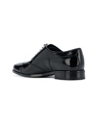 schwarze Leder Brogues von Prada