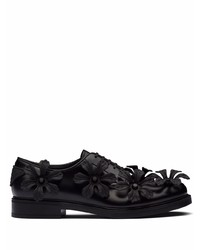 schwarze Leder Derby Schuhe mit Blumenmuster von Prada