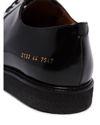 schwarze Leder Derby Schuhe von Common Projects