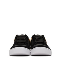 schwarze Leder niedrige Sneakers mit Karomuster von Burberry