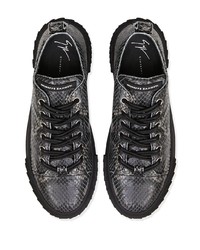 schwarze Leder niedrige Sneakers mit Schlangenmuster von Giuseppe Zanotti
