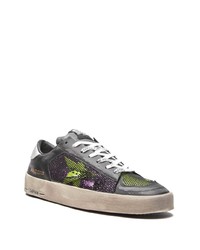 schwarze Leder niedrige Sneakers mit Sternenmuster von Golden Goose