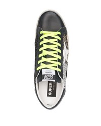 schwarze Leder niedrige Sneakers mit Sternenmuster von Golden Goose