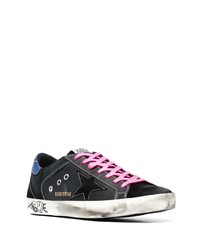 schwarze Leder niedrige Sneakers mit Sternenmuster von Golden Goose