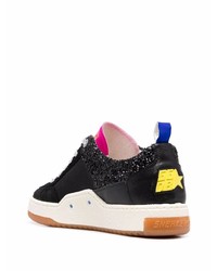 schwarze Leder niedrige Sneakers mit Sternenmuster von Golden Goose