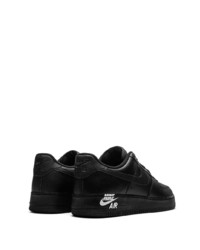 schwarze Leder niedrige Sneakers von Nike