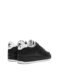 schwarze Leder niedrige Sneakers von Nike