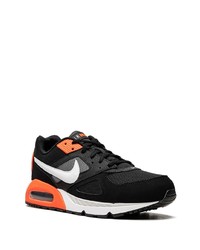 schwarze Leder niedrige Sneakers von Nike