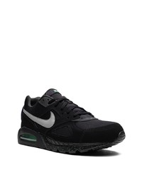 schwarze Leder niedrige Sneakers von Nike