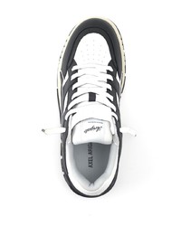 schwarze Leder niedrige Sneakers von Axel Arigato