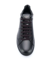 schwarze Leder niedrige Sneakers von Valentino Garavani