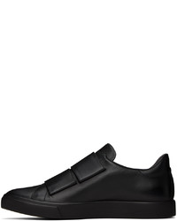 schwarze Leder niedrige Sneakers von At.Kollektive