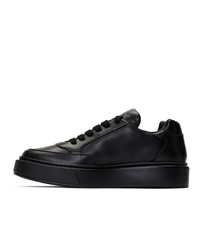 schwarze Leder niedrige Sneakers von Prada