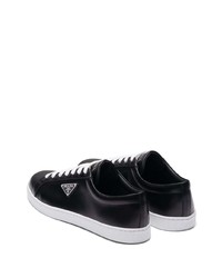 schwarze Leder niedrige Sneakers von Prada