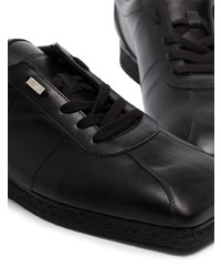 schwarze Leder niedrige Sneakers von New Standard Edition