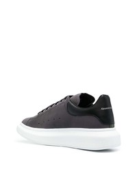 schwarze Leder niedrige Sneakers von Alexander McQueen