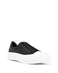 schwarze Leder niedrige Sneakers von Alexander McQueen