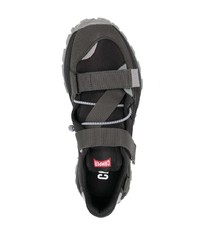 schwarze Leder niedrige Sneakers von Camper