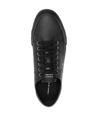 schwarze Leder niedrige Sneakers von Tommy Hilfiger