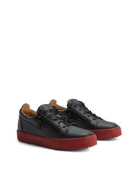 schwarze Leder niedrige Sneakers von Giuseppe Zanotti