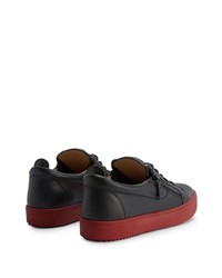 schwarze Leder niedrige Sneakers von Giuseppe Zanotti