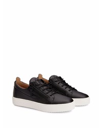 schwarze Leder niedrige Sneakers von Giuseppe Zanotti