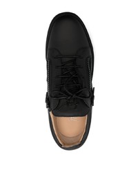 schwarze Leder niedrige Sneakers von Giuseppe Zanotti