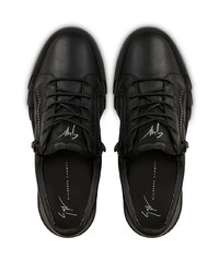 schwarze Leder niedrige Sneakers von Giuseppe Zanotti