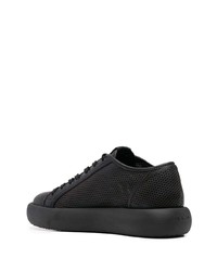 schwarze Leder niedrige Sneakers von Vic Matie