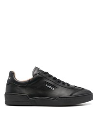 schwarze Leder niedrige Sneakers von Ghoud