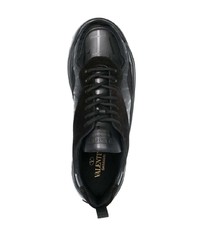 schwarze Leder niedrige Sneakers von Valentino Garavani