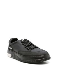 schwarze Leder niedrige Sneakers von OSKLEN